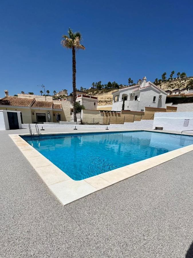 אליקאנטה Tranquil Self Catering Golf Course Apartment מראה חיצוני תמונה
